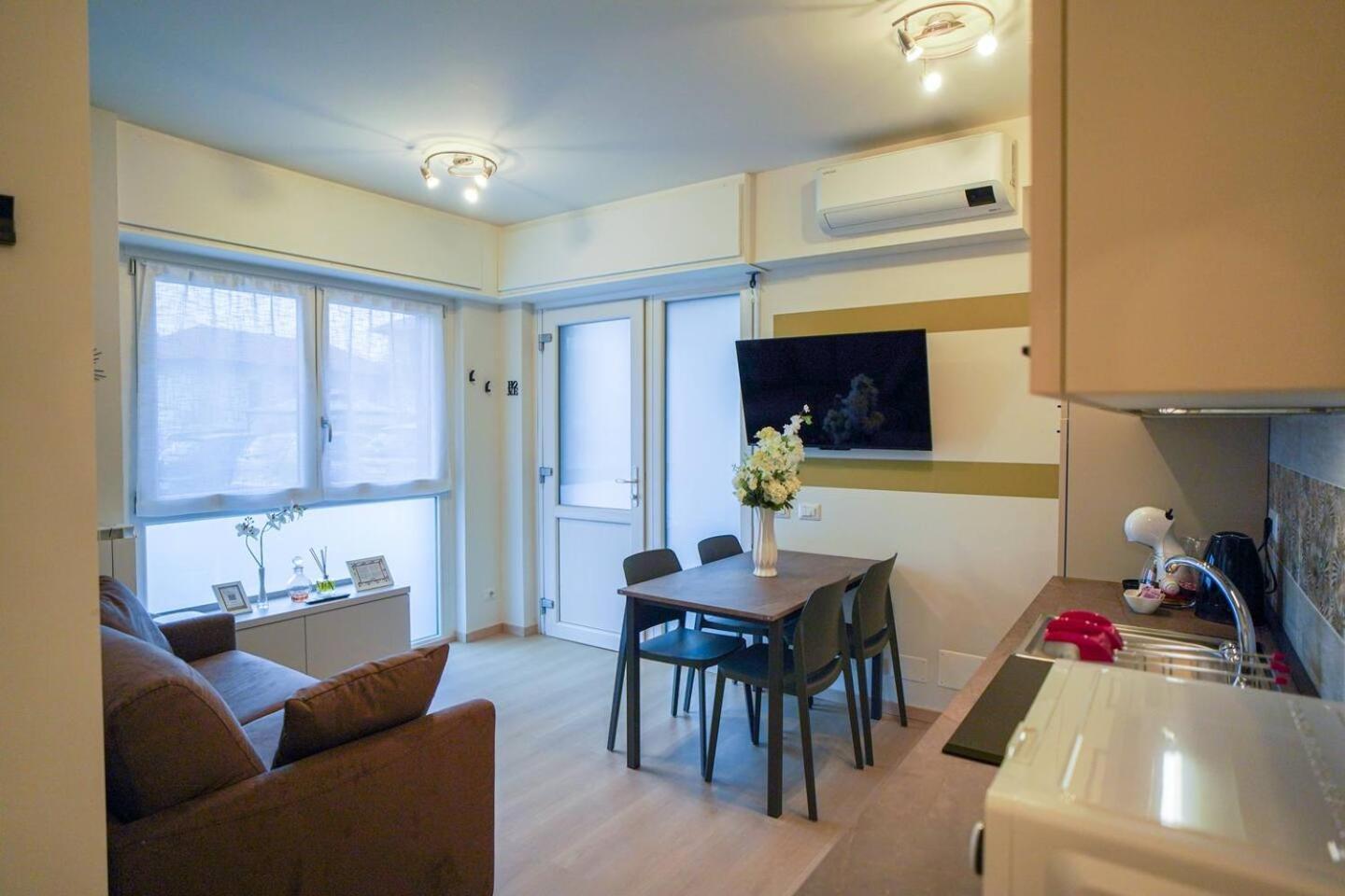 Gelsomino Suite Leonardo Academy, Mxp & Laghi 塞斯托卡伦代 外观 照片